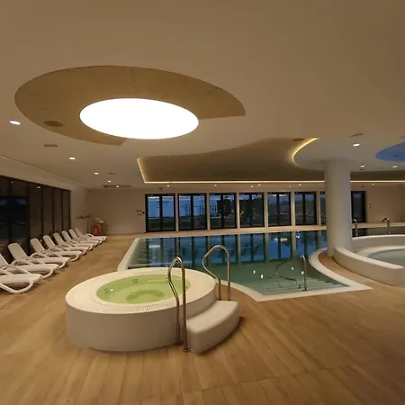 Pinea 2 Bedroom With Sea View