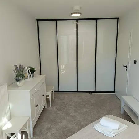 Apartment Pinea 2 Bedroom With Sea View *